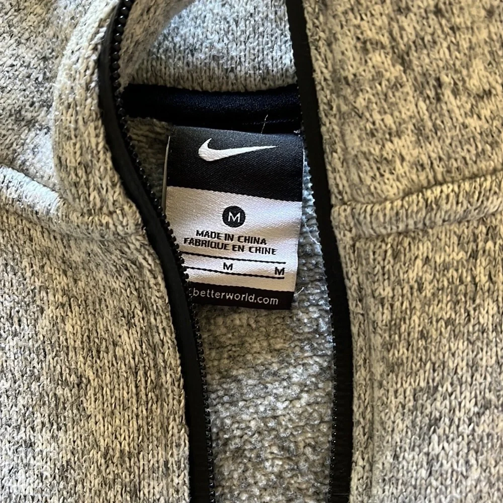 Nike Therma Fit Jacket - Picture 6 of 6